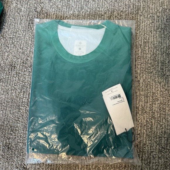 NEW Shredly Beyond Tech Tee Deep Sea Ombré Green Women's Size Small $68 Cycling - Picture 6 of 6